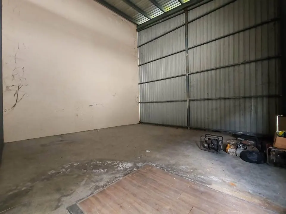 Shop for sale in Sector 79, Faridabad