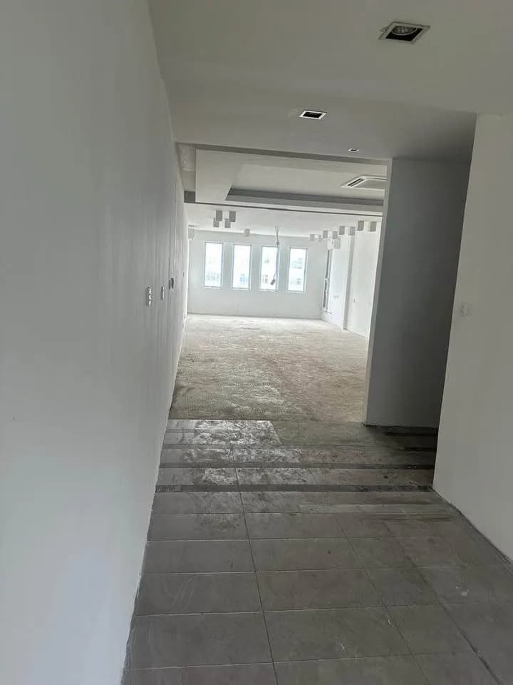 Shop for sale in Sector 27C, Faridabad